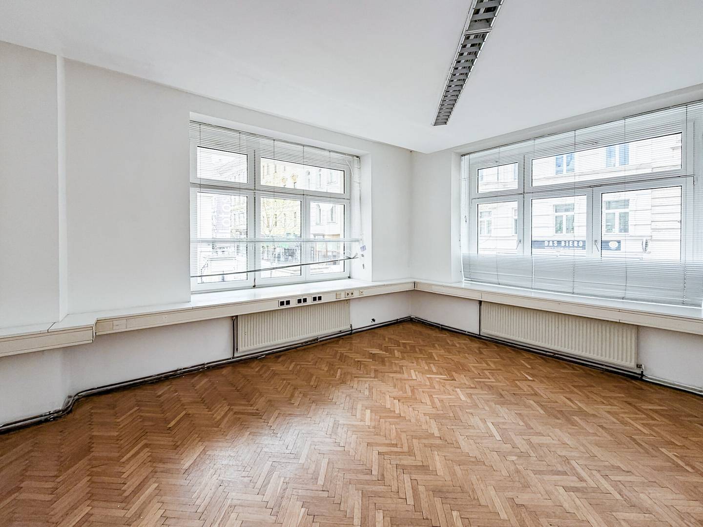 Office in Neubau – 222 m² Period Building