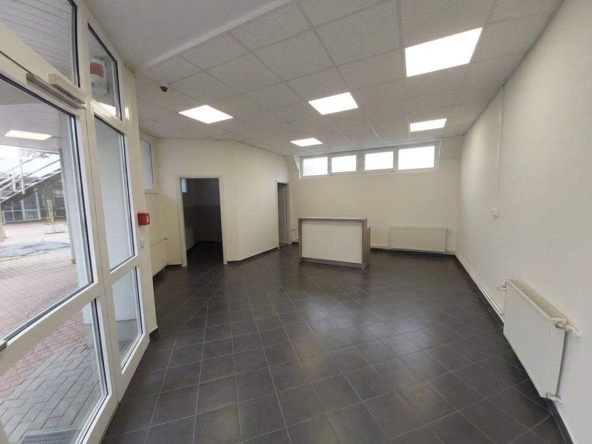 Retail Space 41 m² in Fachmarktzentrum Enns