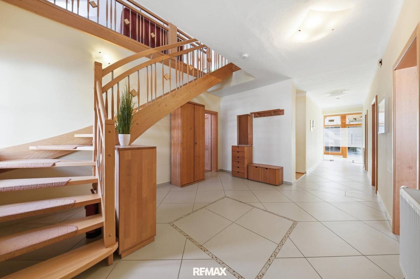 Country estate with 444 m² living space in Weinviertel