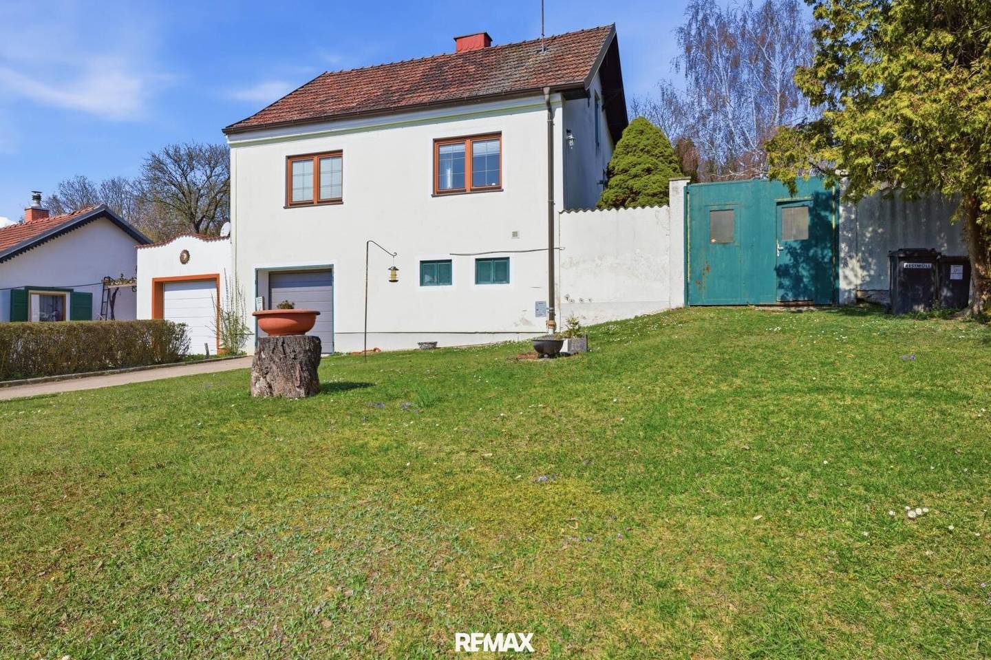 Einfamilienhaus mit Terrasse in Großweikersdorf
