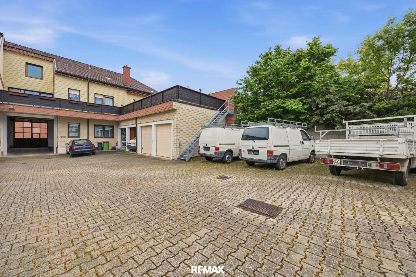 Residential and Commercial Building in Korneuburg Center