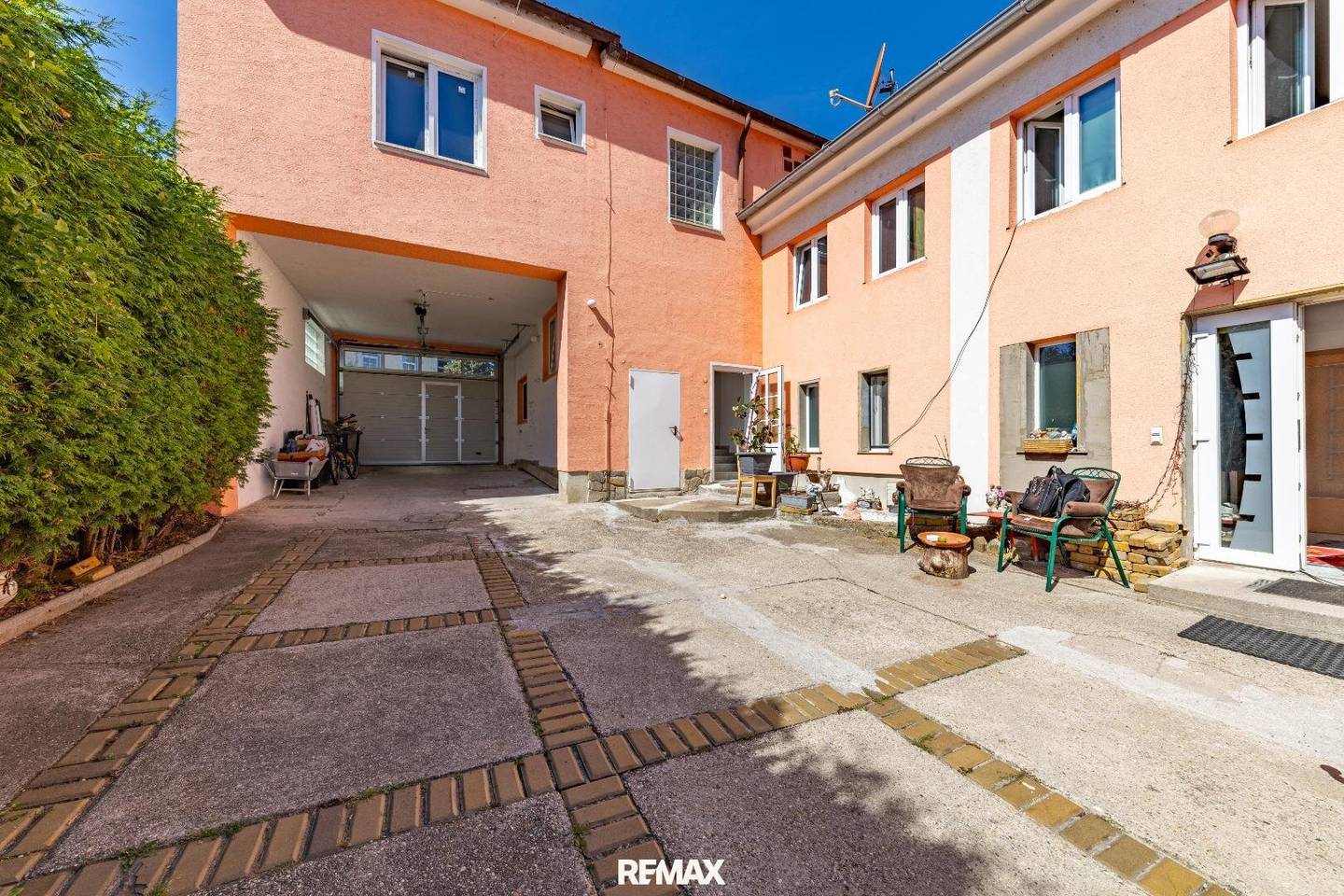 Geschäftslokal und Wohnungen in Ziersdorf
