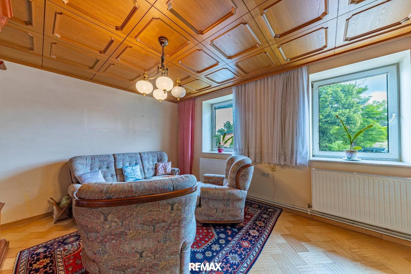 Charming Country House with Garden in Großkadolz