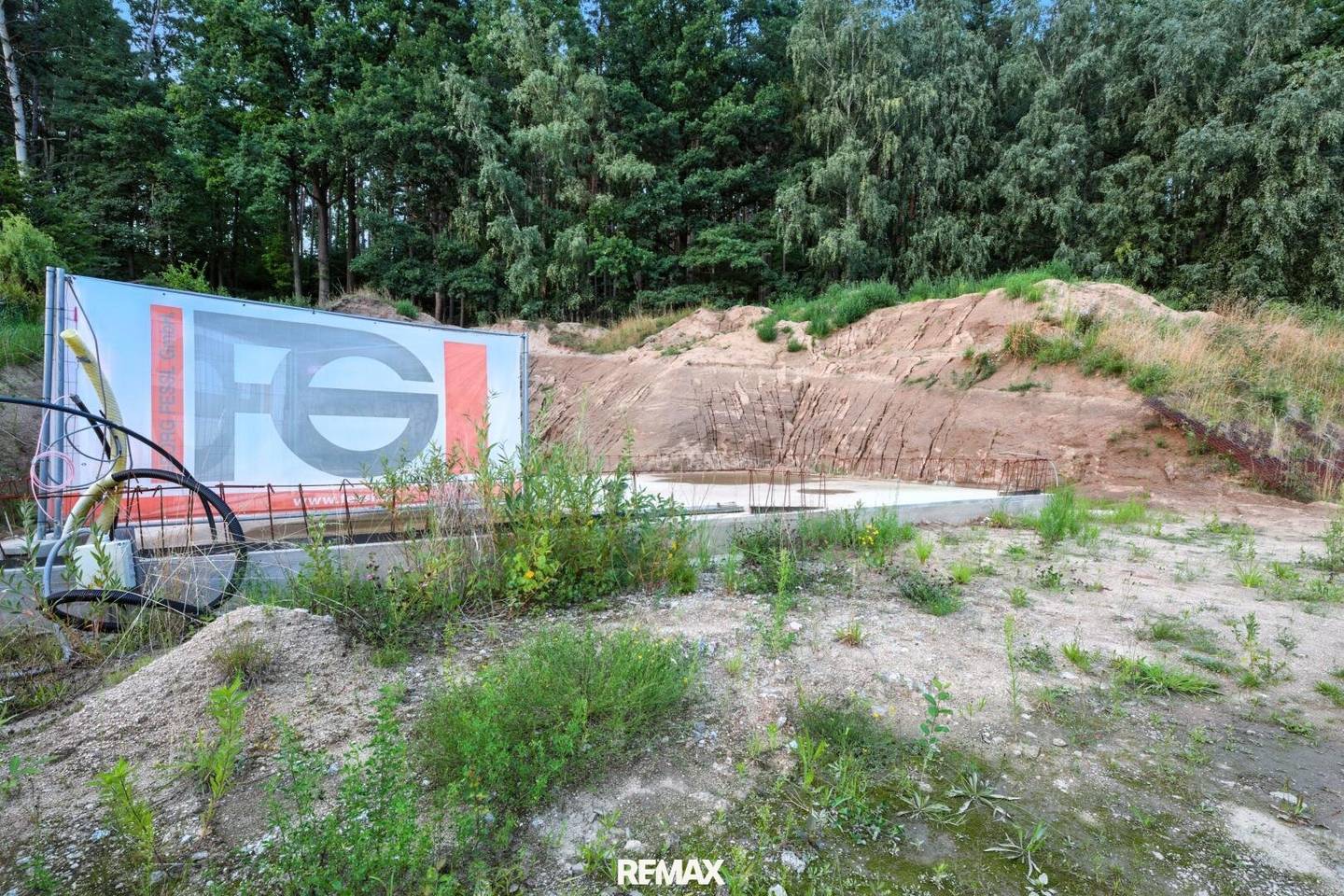 Baugrundstück 1606 m² mit Baubewilligung