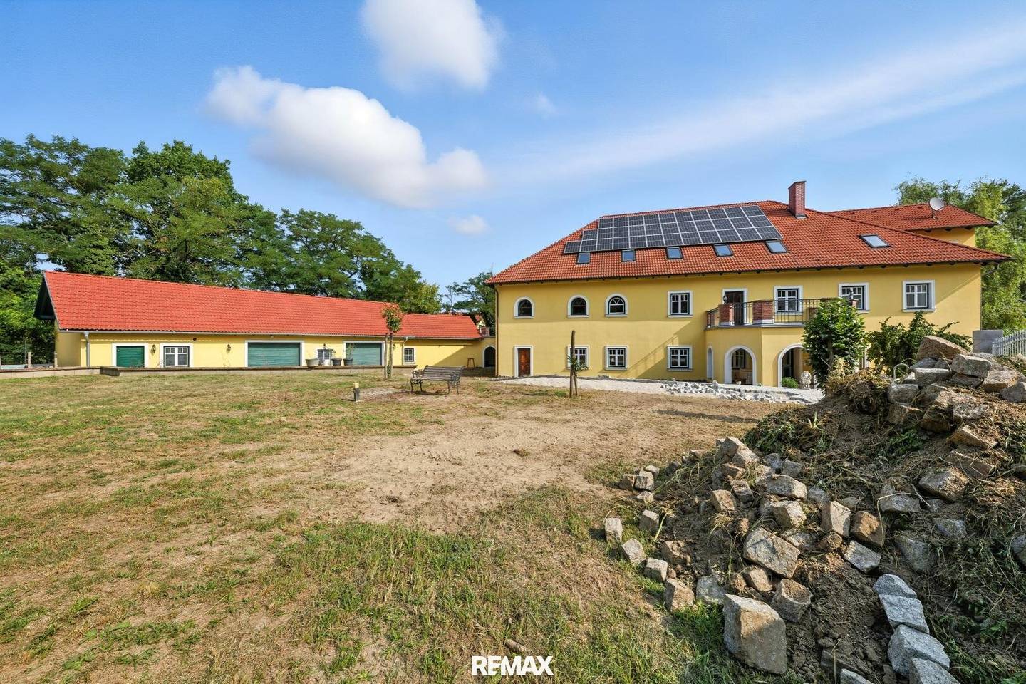 Historic Mill with Pool and Wellness