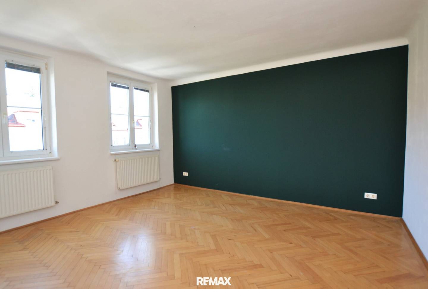 Apartment in green surroundings with open kitchen near U4