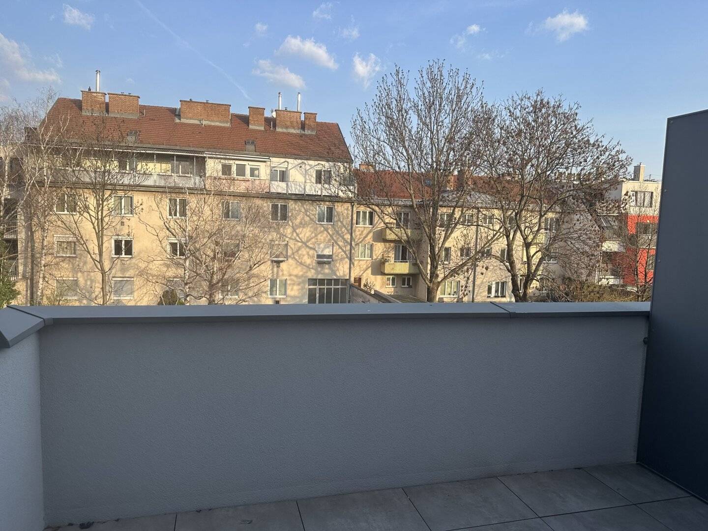 Top Anbindung- 5 Minuten zur U6 Perfekta Strasse, Ruhelage PUR-Sonnenbalkon