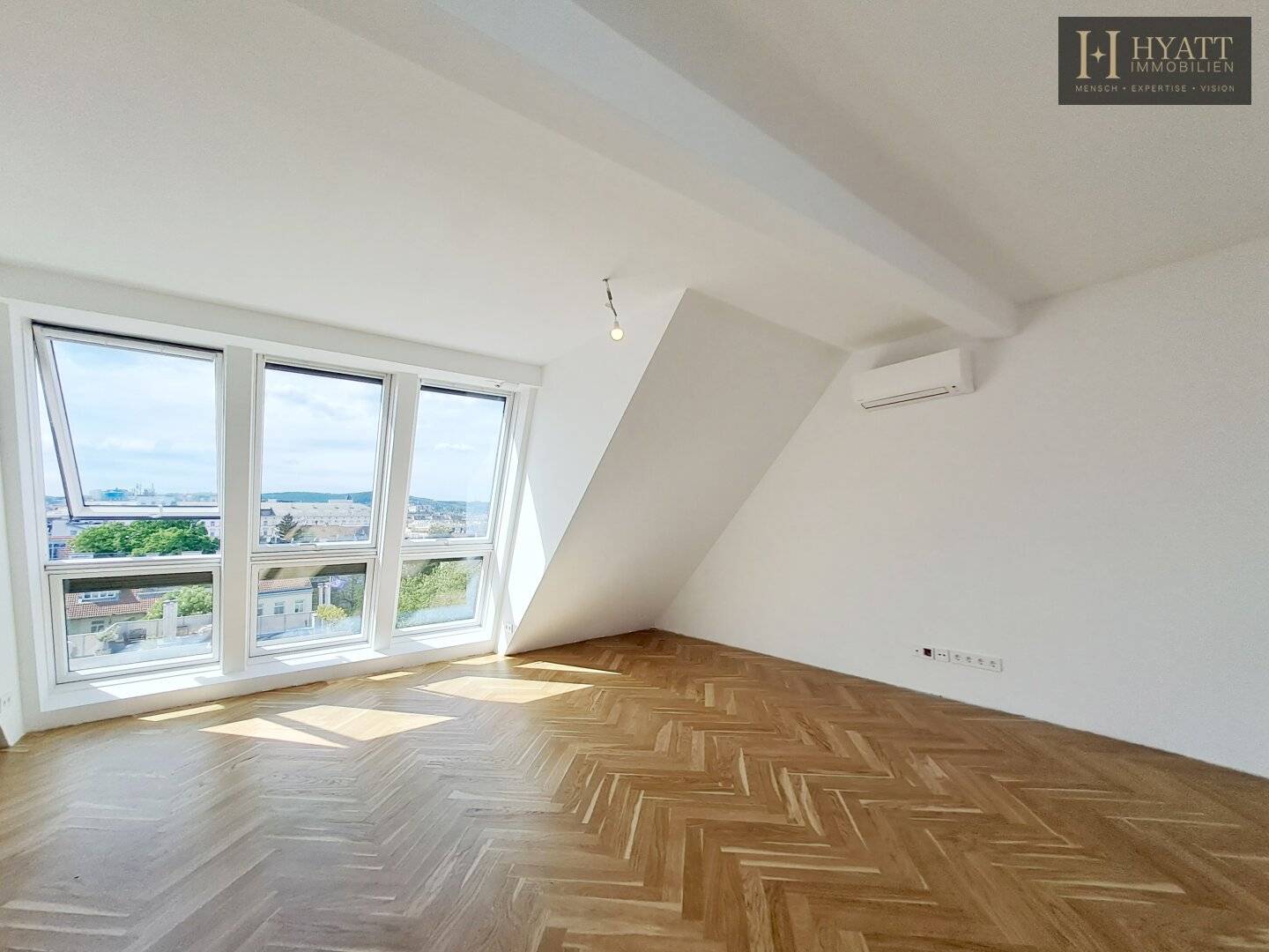 Dachgeschosswohnung Erstbezug mit zwei Terrassen