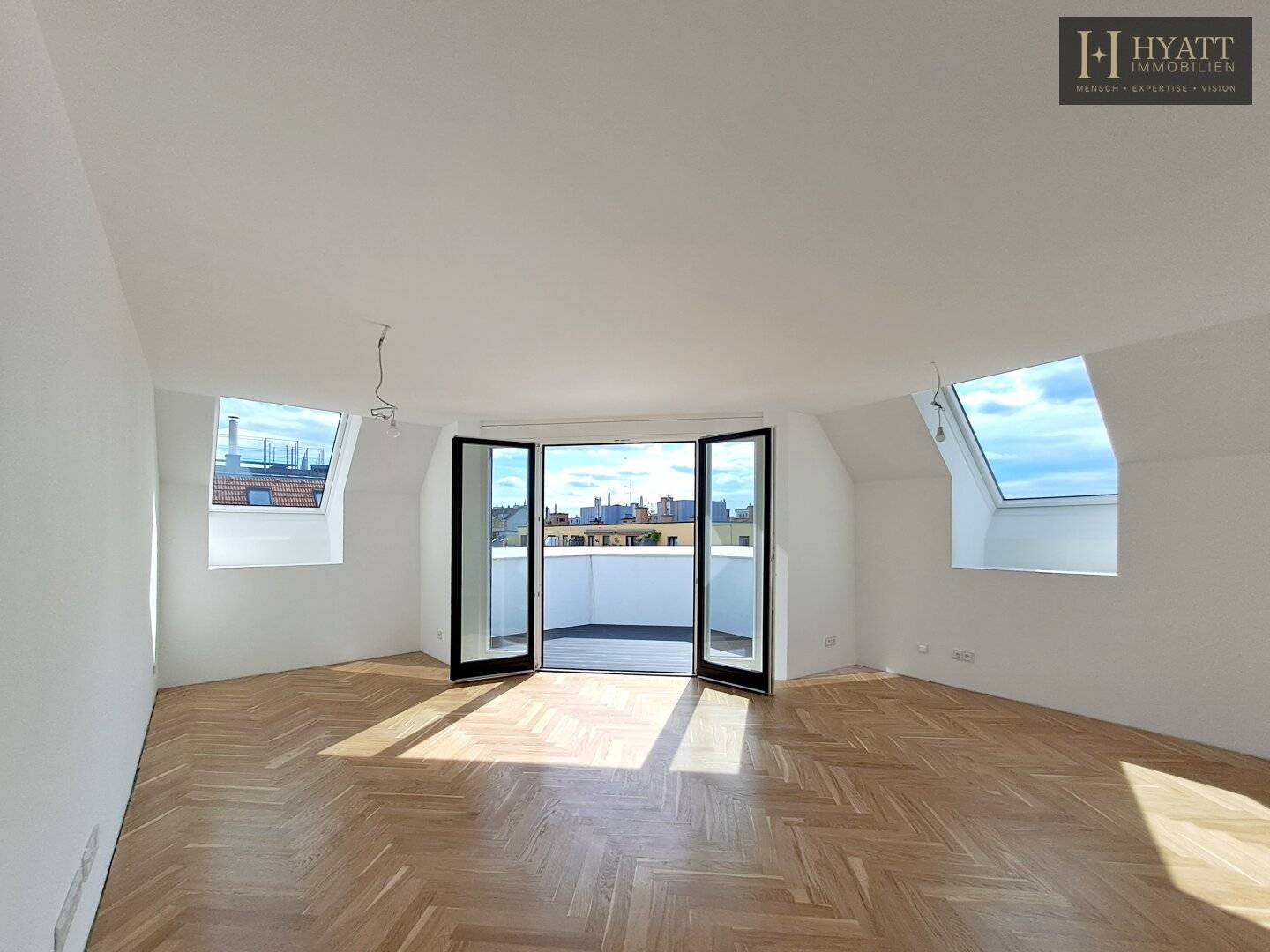 Attic apartment with terraces in Hernals