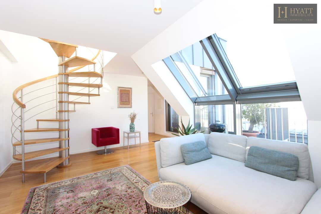 Penthouse with roof terrace and view over Vienna