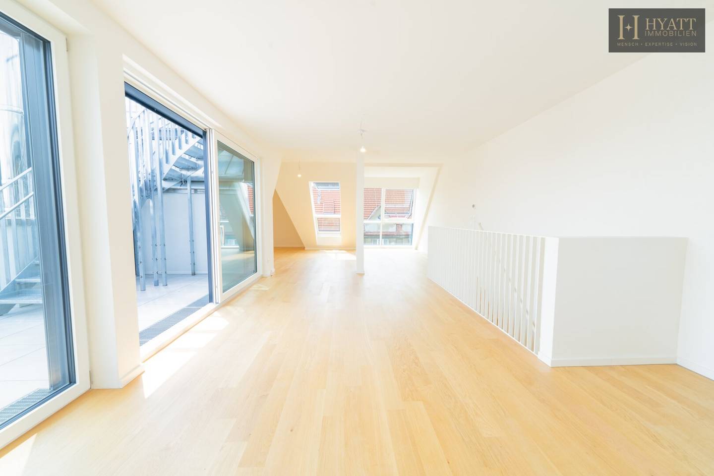 Penthouse with roof terrace and 360 degree view