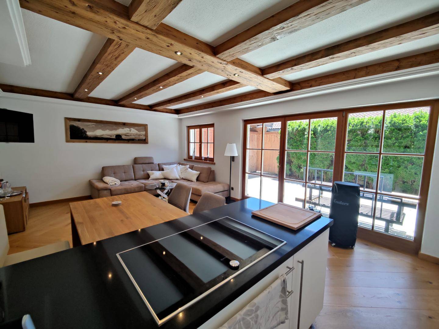 Ground floor apartment quiet terrace near golf