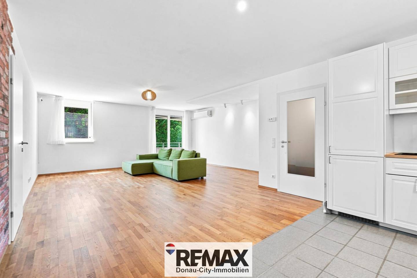Apartment near Alte Donau with Balcony