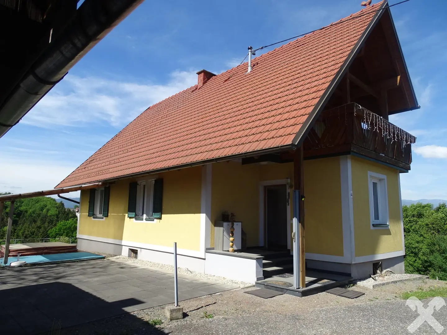 Single-family house with terrace in Tombach