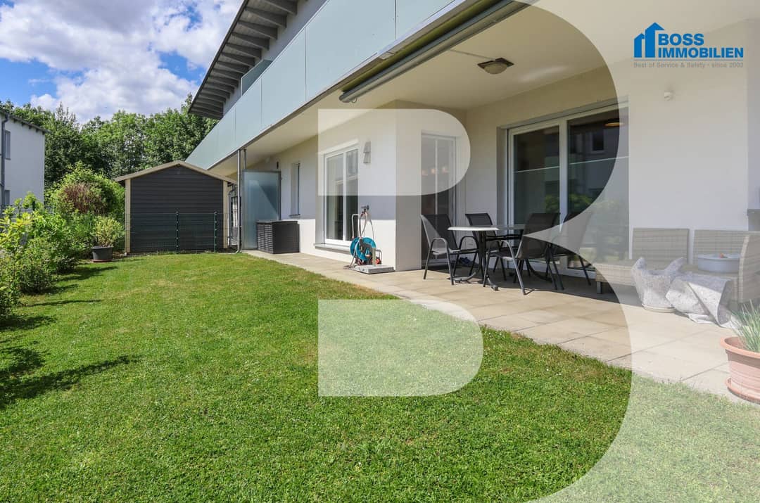Apartment with terrace access and carport