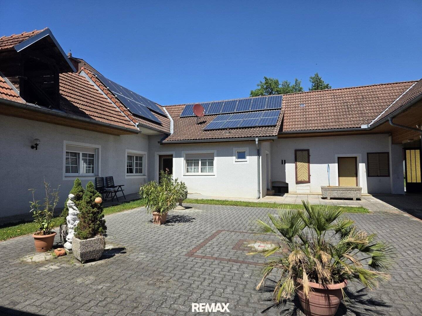 Vierkanter mit Innenhof in Bocksdorf