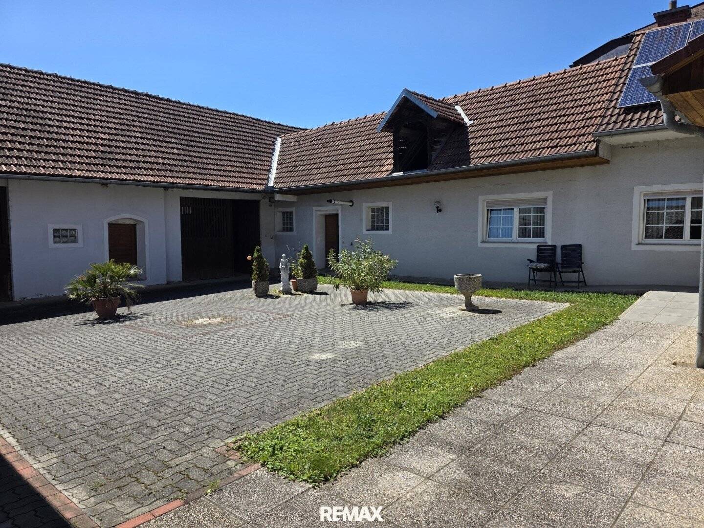 Vierkanter mit Innenhof in Bocksdorf