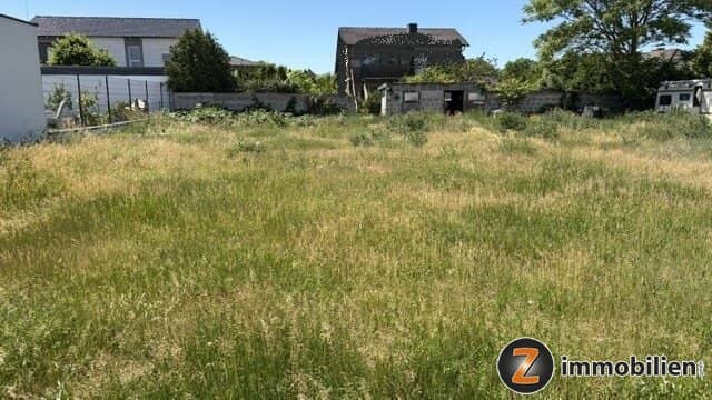 Sollenau: 838 m² Baugrundstück