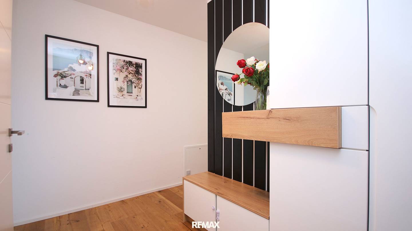Helle 4 Zimmer Wohnung mit Südterrasse und Tiefgarage