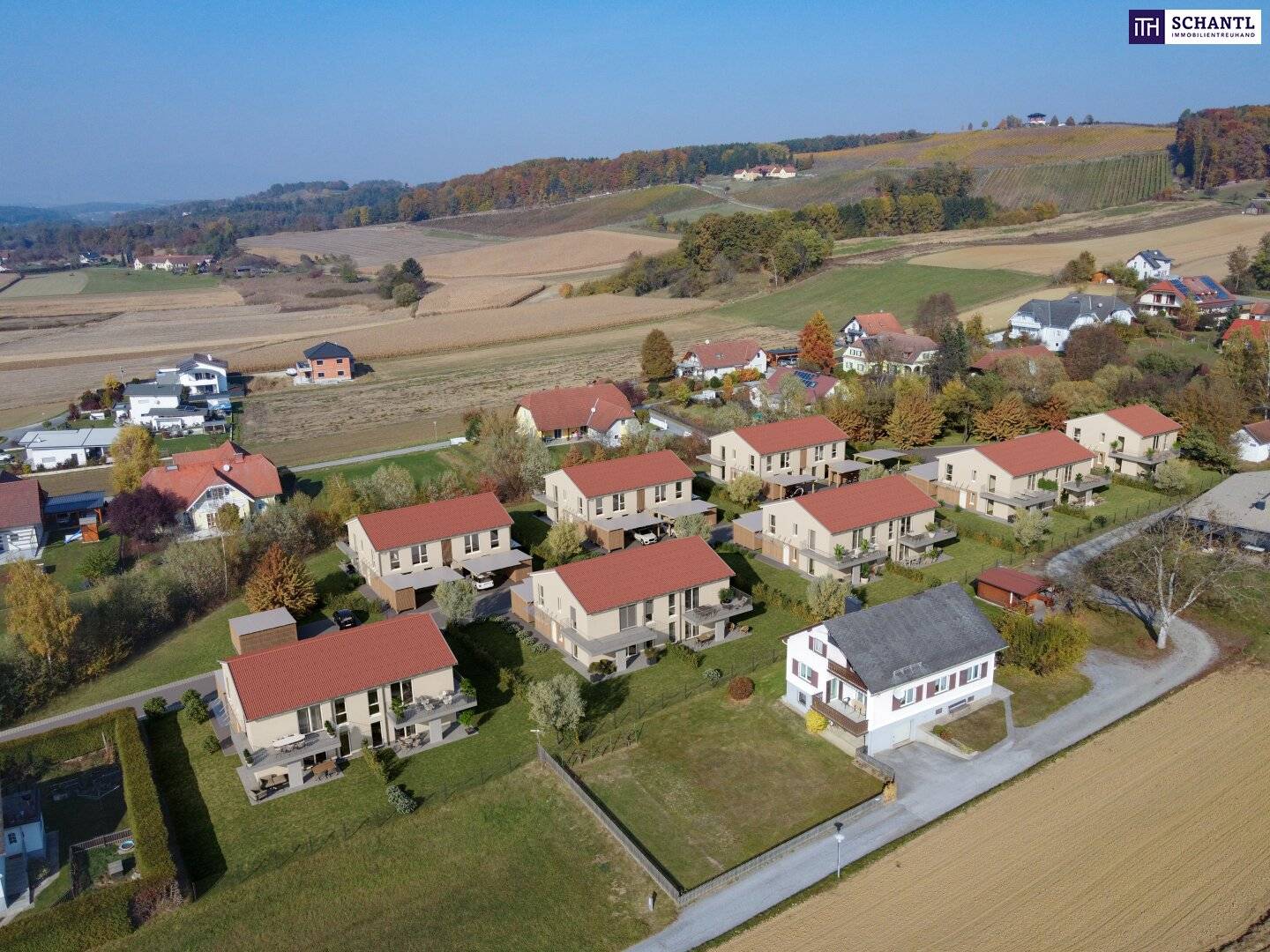 Erstbezug Wohnung mit Balkon