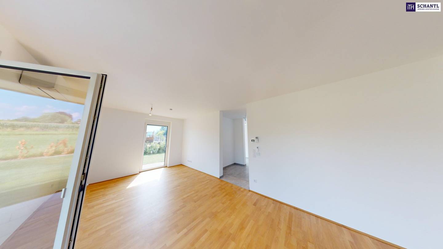 Erdgeschosswohnung Erstbezug mit großem Garten