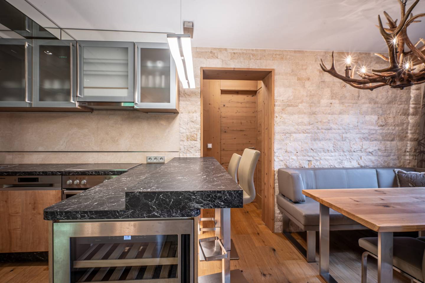 Wohnung zentrumsnah vollmöbliert mit Balkon
