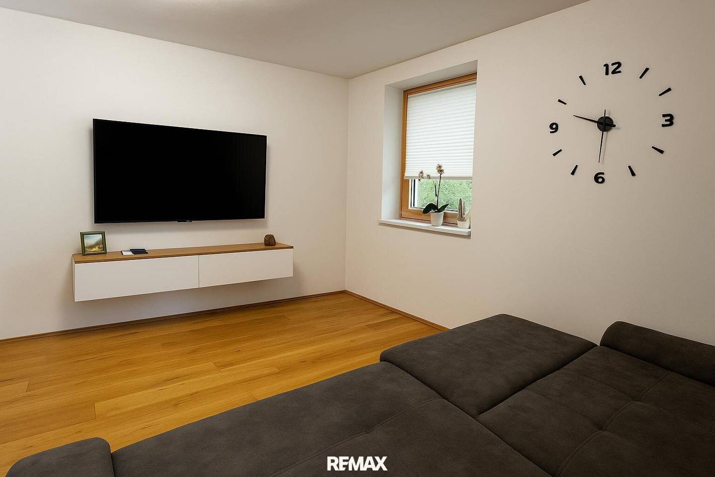 Apartment in top location with carport and balcony