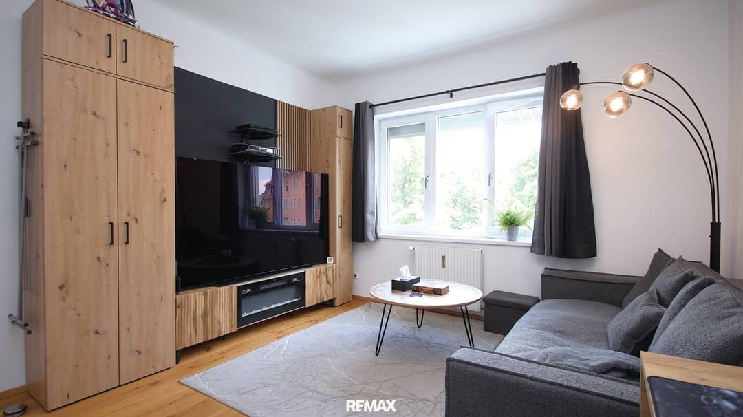 Wohnung zentral gelegen heller Wohnbereich