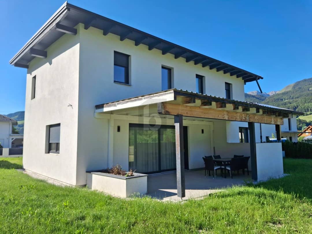 Einfamilienhaus mit Nebengebäude in Trieben