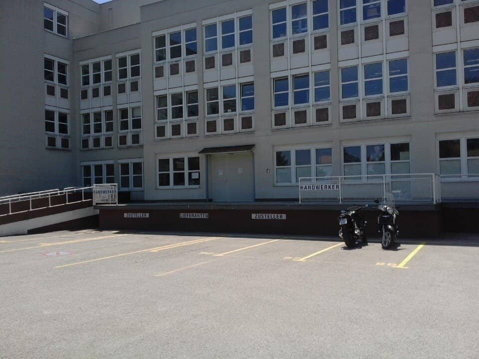 Storage & Office Space in Business Park