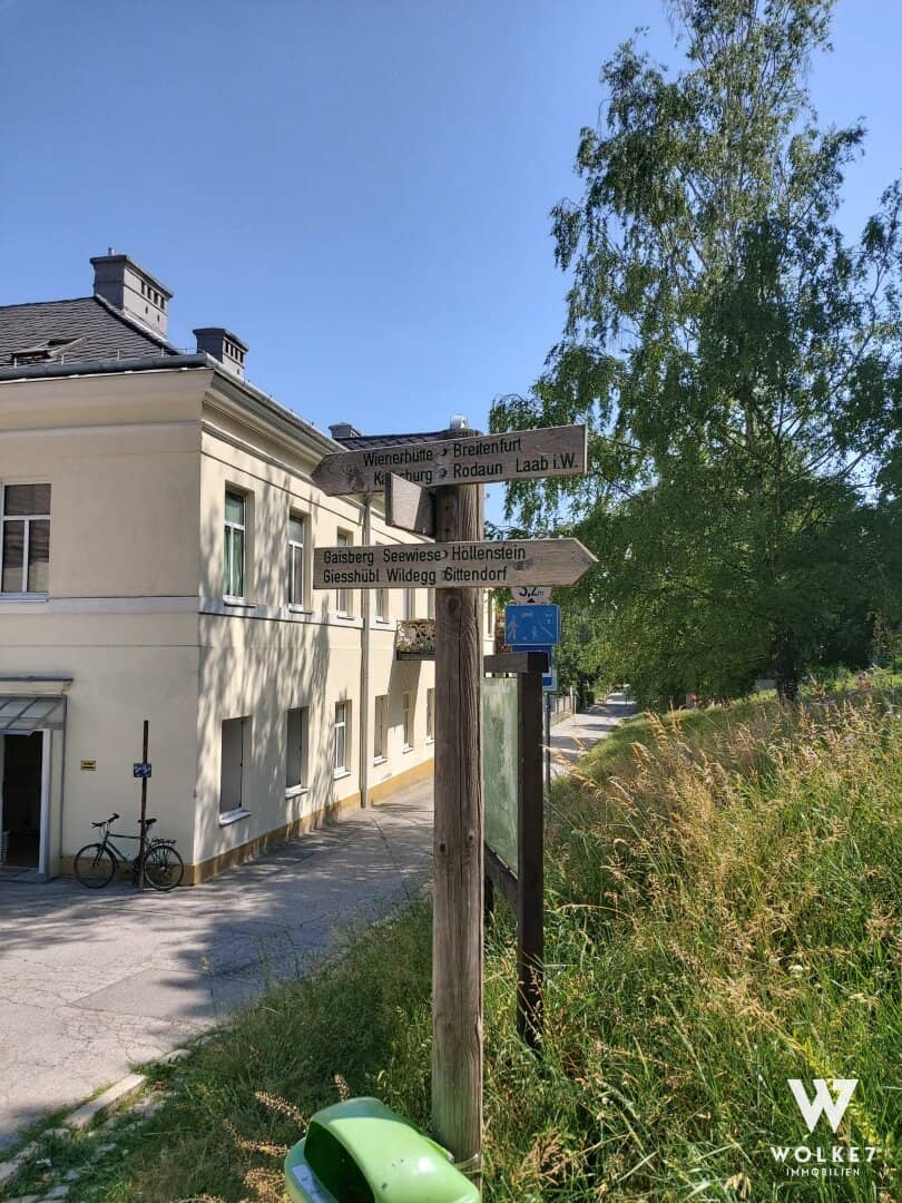 Wohnung Altbau mit Garten und Stellplatz