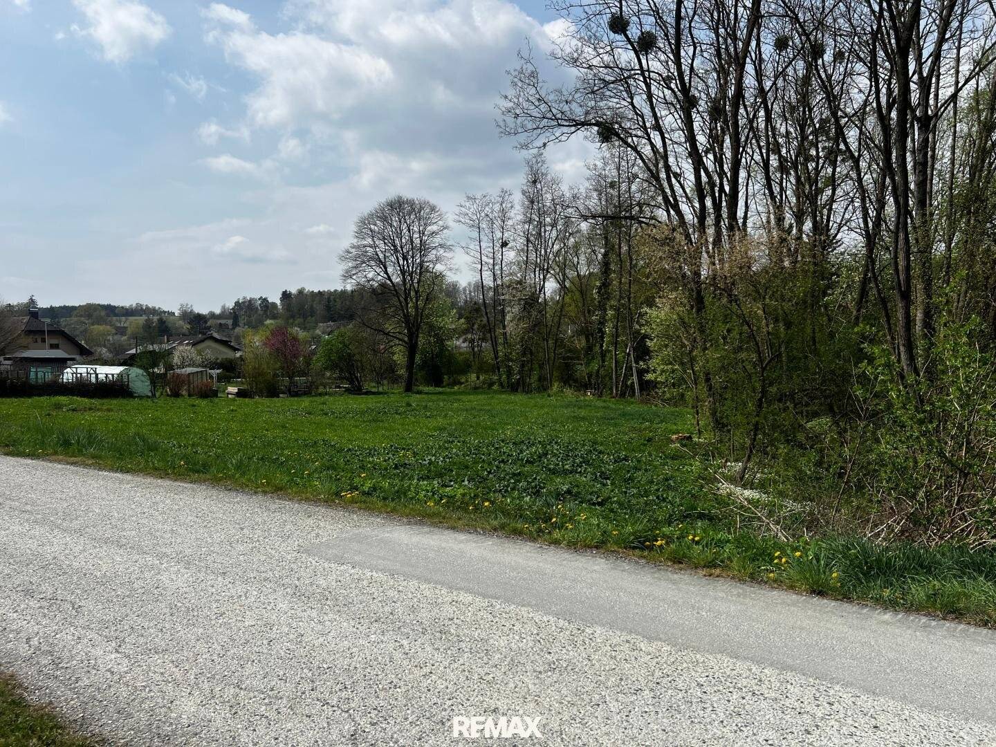 Baugrundstück 1.776 m² in Neuberg