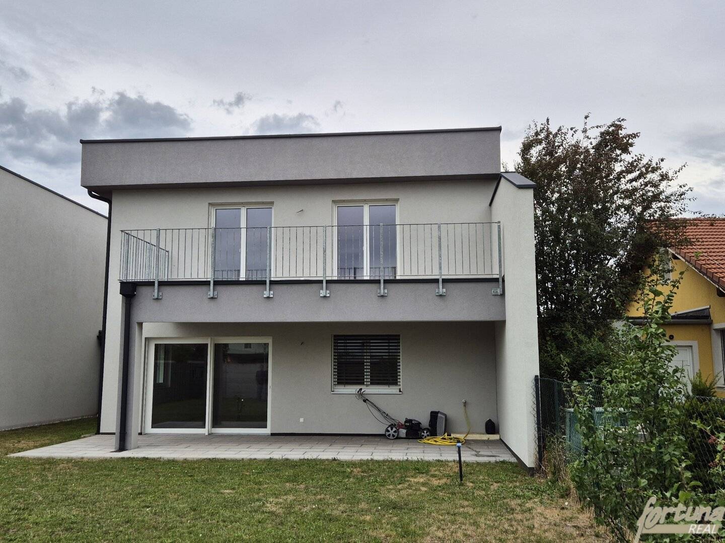 Modern House in Wipfing, 144 m²