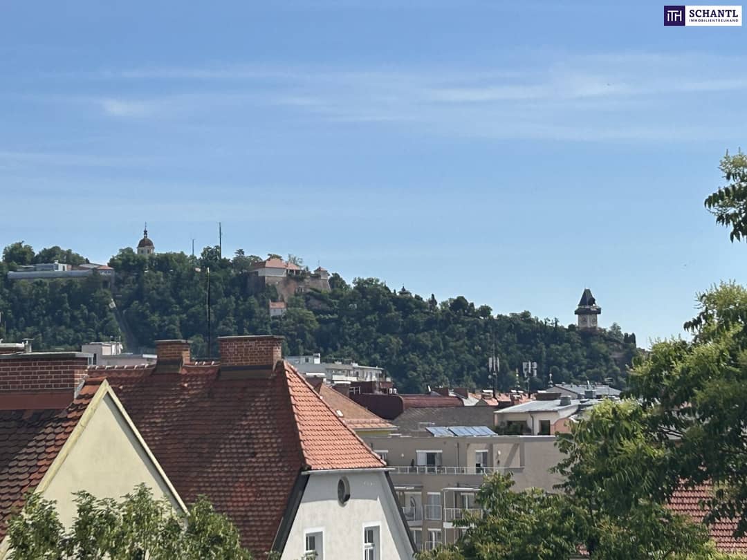 Apartment with Schlossberg view and balcony