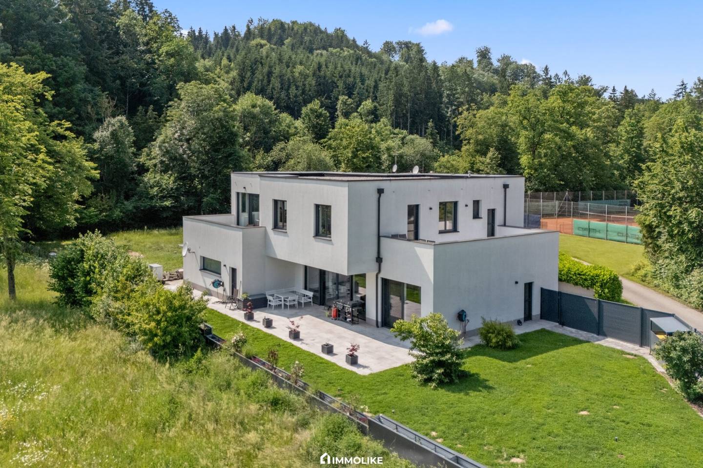 Luxury Villa Aurachkirchen 243 m²