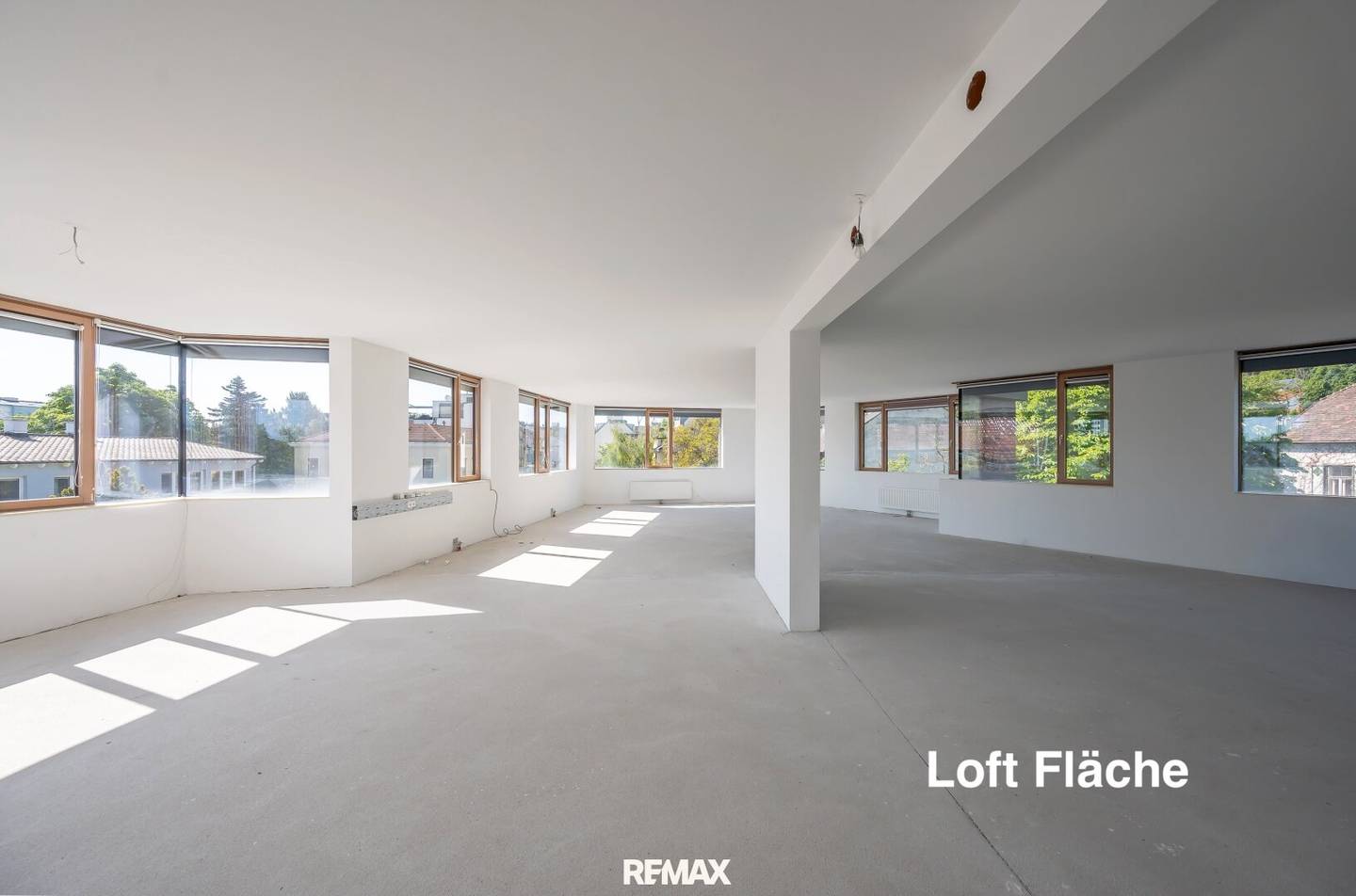 Unfinished Loft Floor 188 m² in Mödling