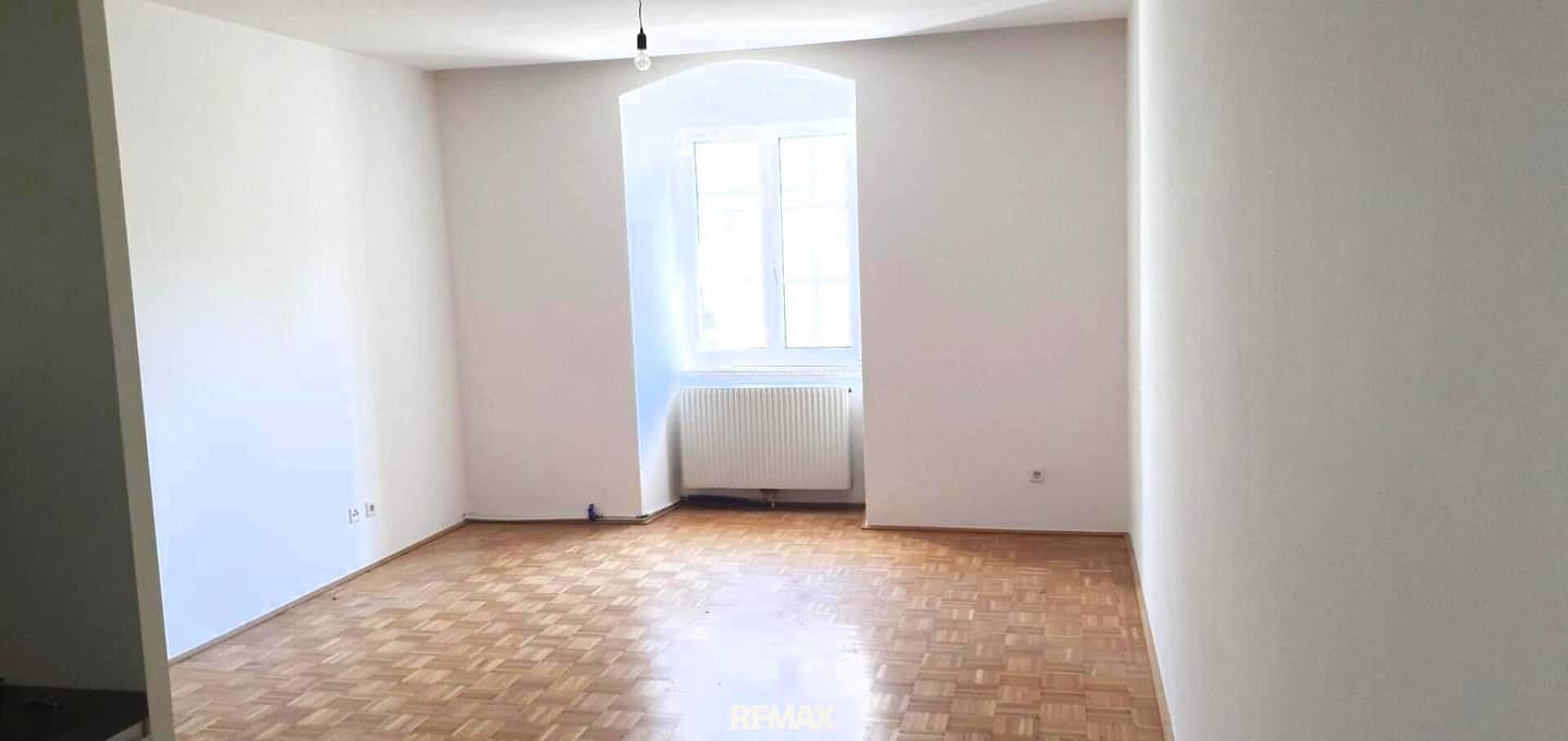 Wohnung Erste Etage nahe Einkaufsmöglichkeiten