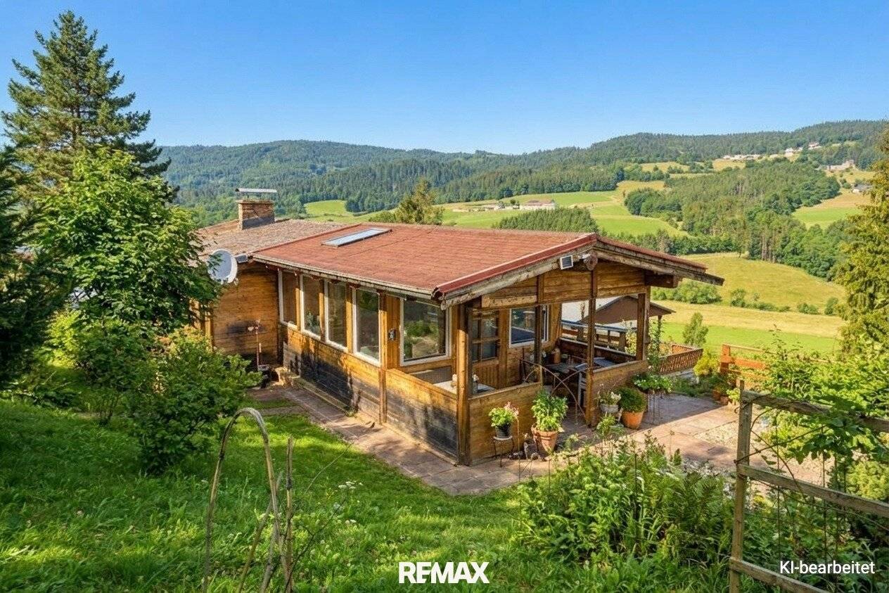 Charmantes Wohnhaus mit Wintergarten und Garten
