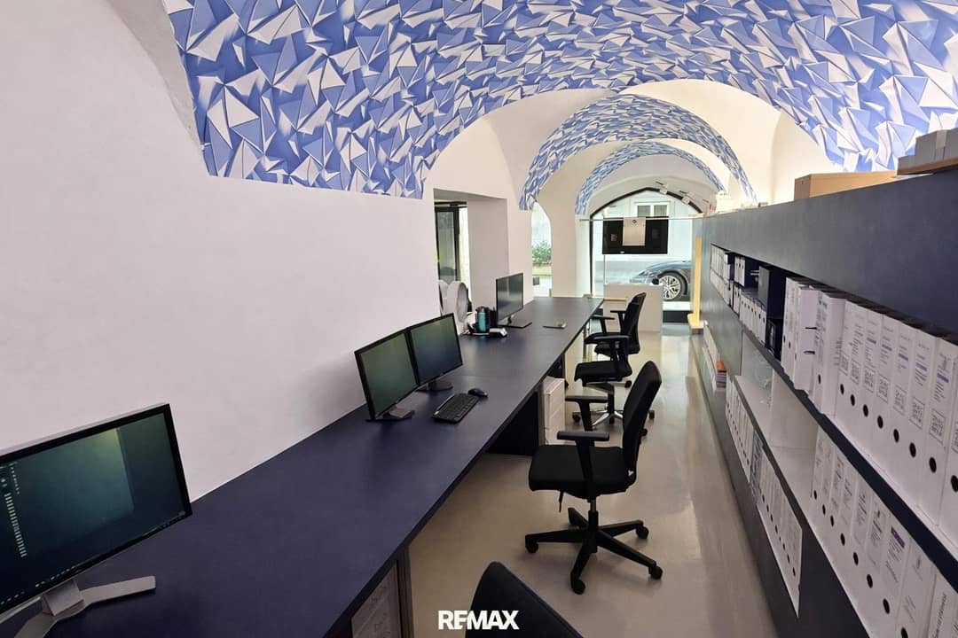 Office Space in Central Enns