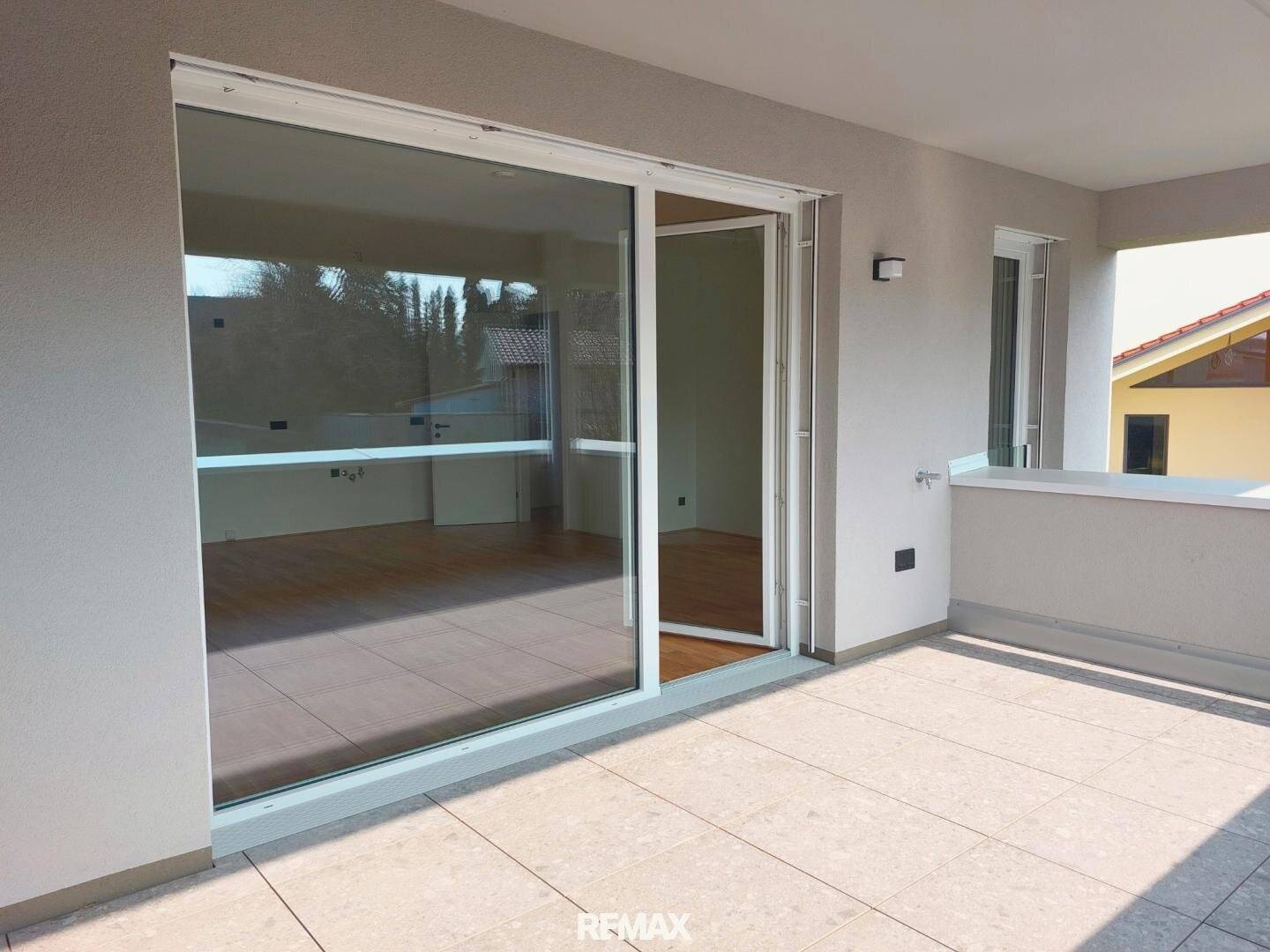 Wohnung mit Loggia Erstbezug Tiefgarage inklusive
