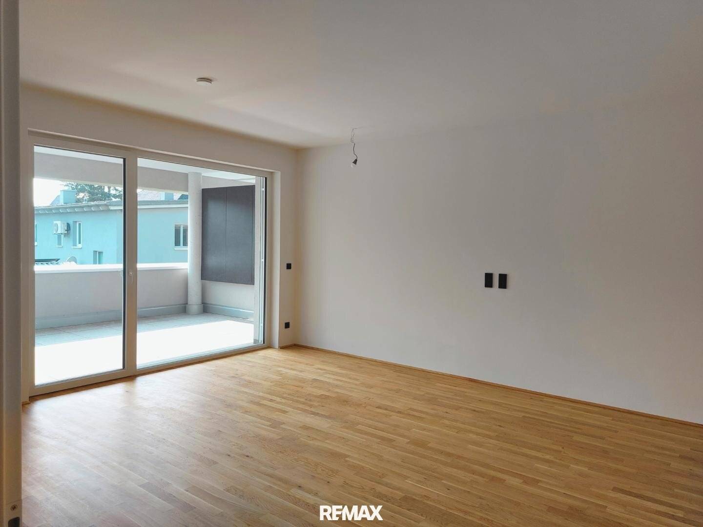 Wohnung mit Loggia Erstbezug Tiefgarage inklusive