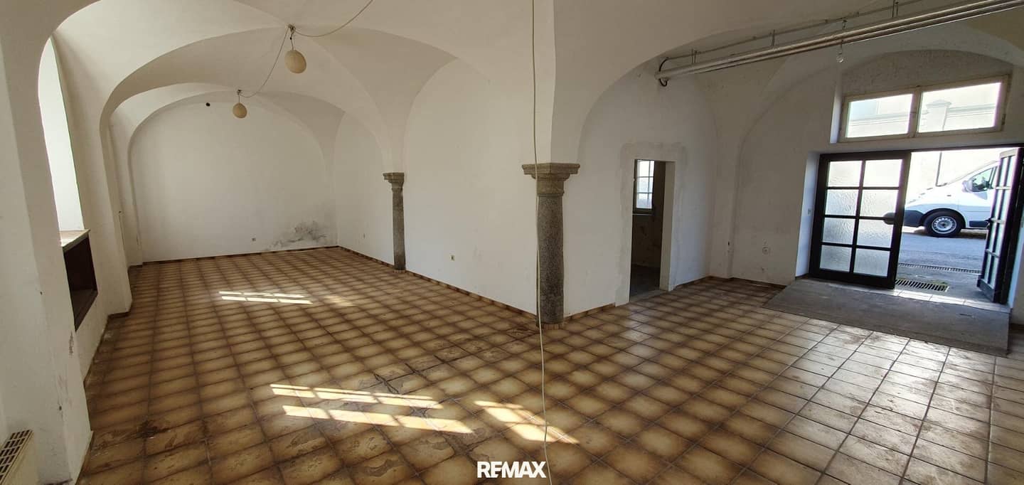 Halle/Lager 120 m² in Enns