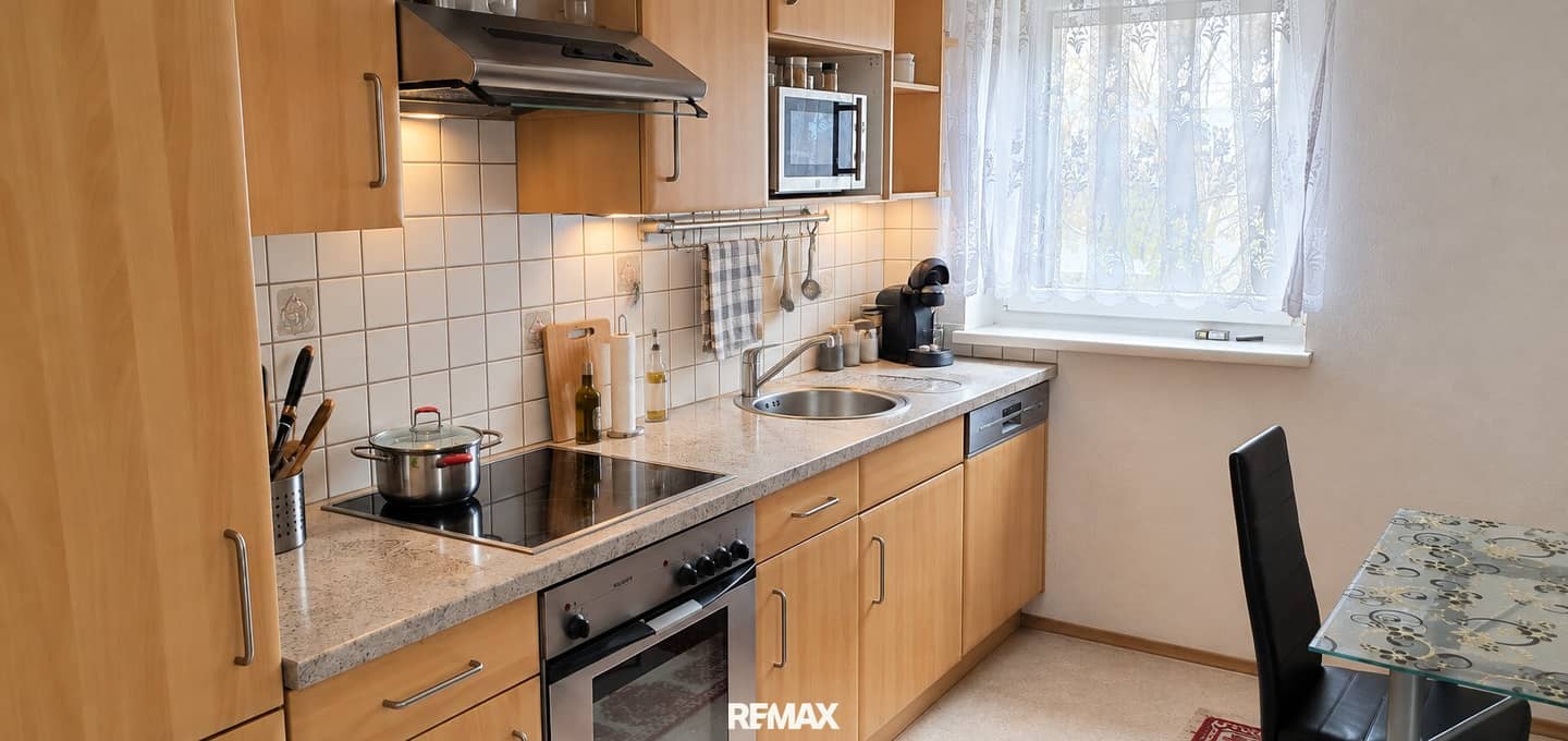 Multi-family House with Hall in Windhaag