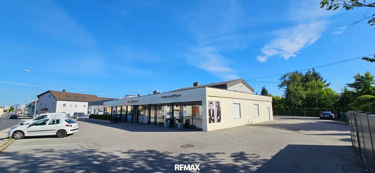 Wohn- und Geschäftshaus in Asten
