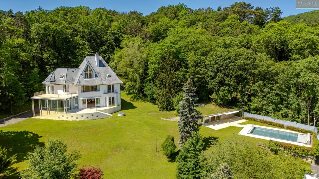 Elegantes Anwesen mit Pool und Spa