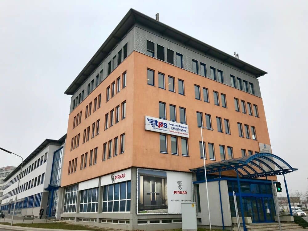 Office Space near U6 Perfektastraße
