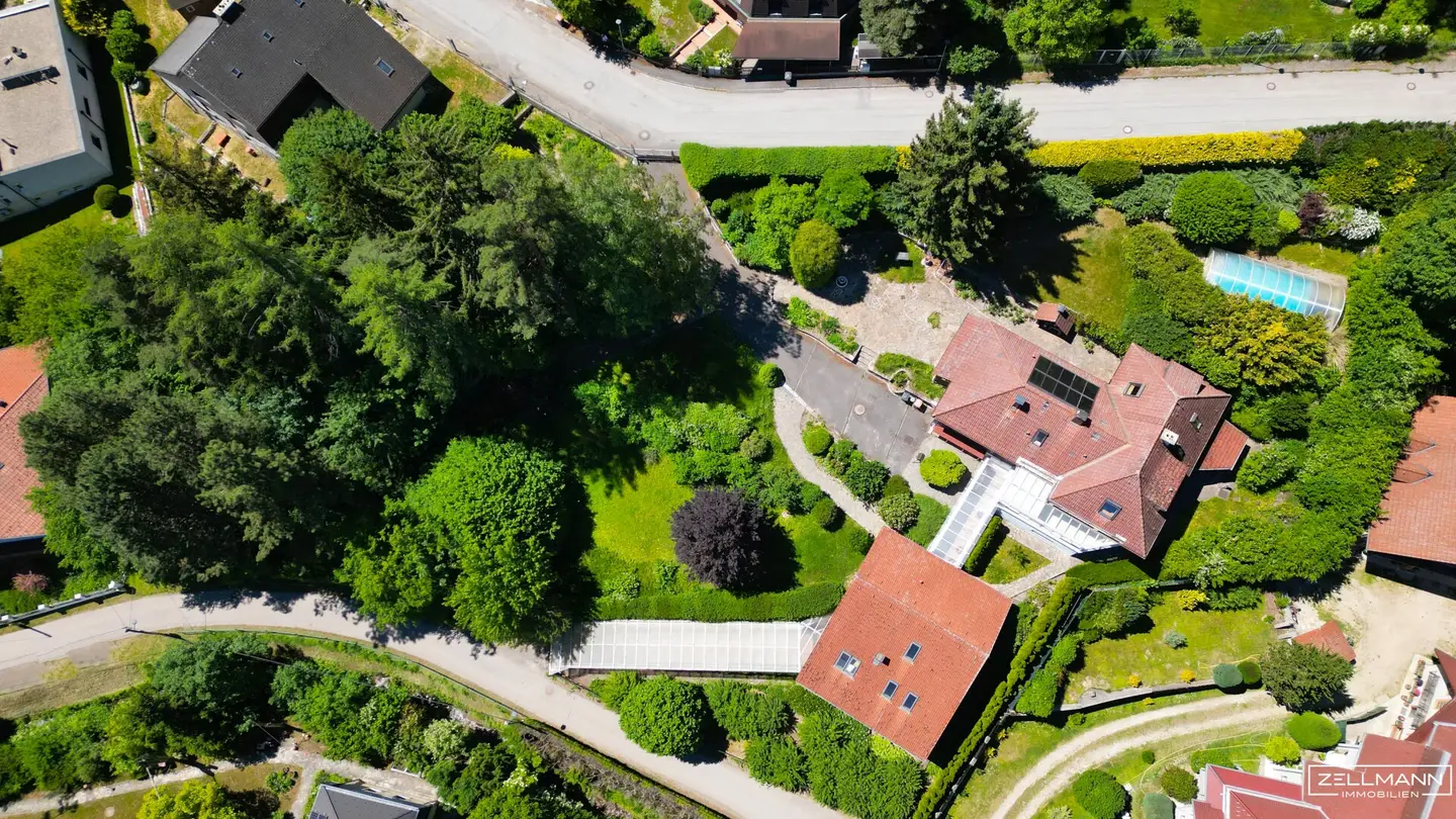 Mauerbach | 8.5-Room Estate with Pool & Sauna