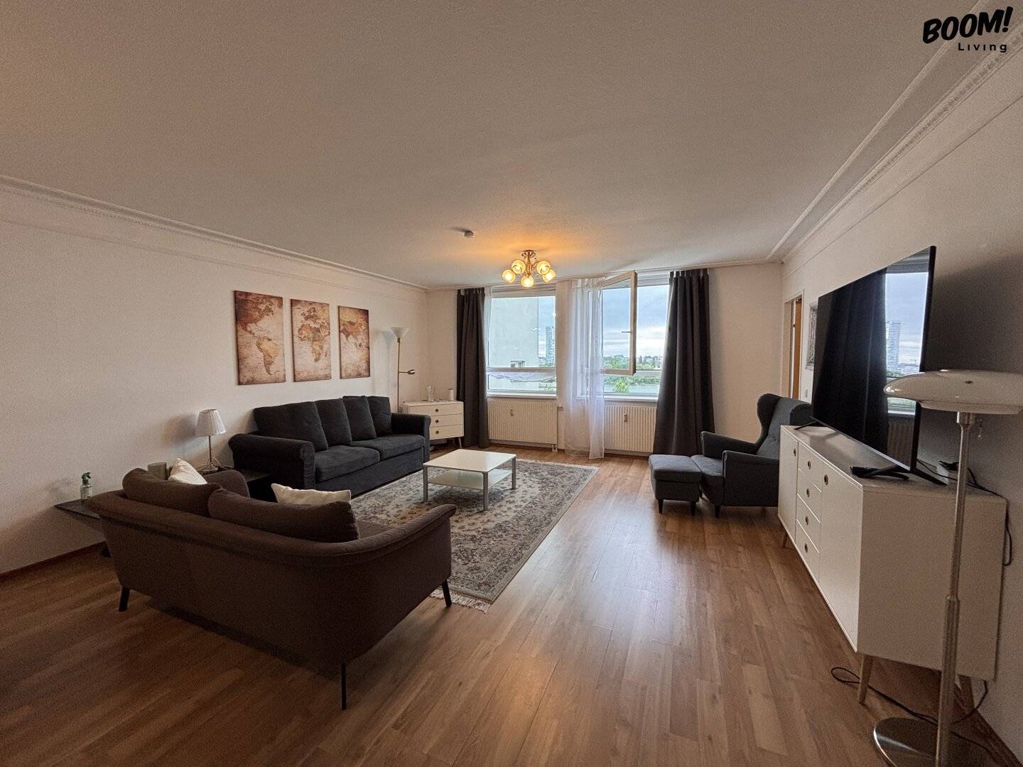 Apartment with Danube View at Friedrich Engels Square