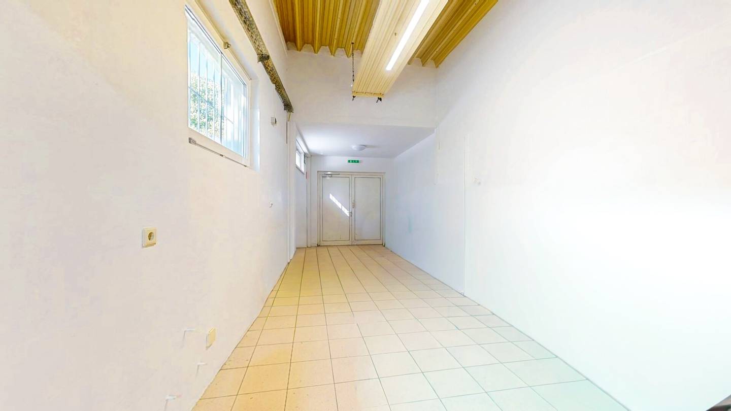 Central Storage Space in Ferlach with Delivery Area