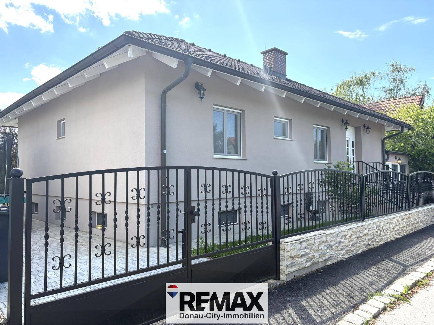 Sanierter Bungalow mit Garten und Terrasse